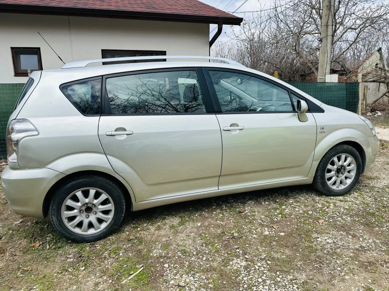 Toyota Corolla verso 1.8 VVT-I 7 места, снимка 4 - Автомобили и джипове - 49036503