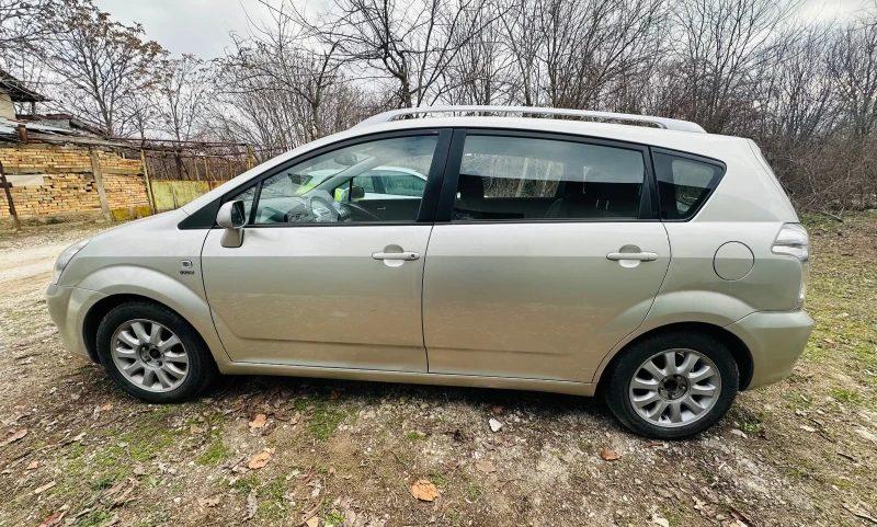 Toyota Corolla verso 1.8 VVT-I 7 места, снимка 10 - Автомобили и джипове - 49036503