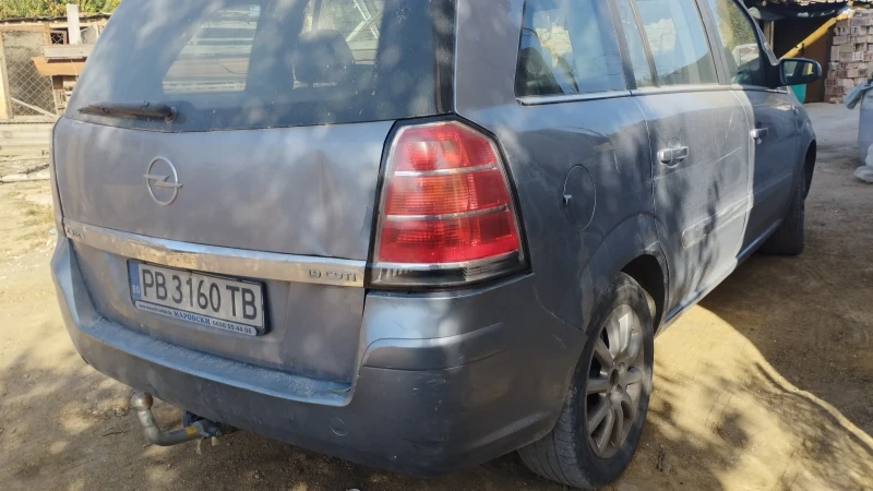 Opel Zafira, снимка 3 - Автомобили и джипове - 49208381