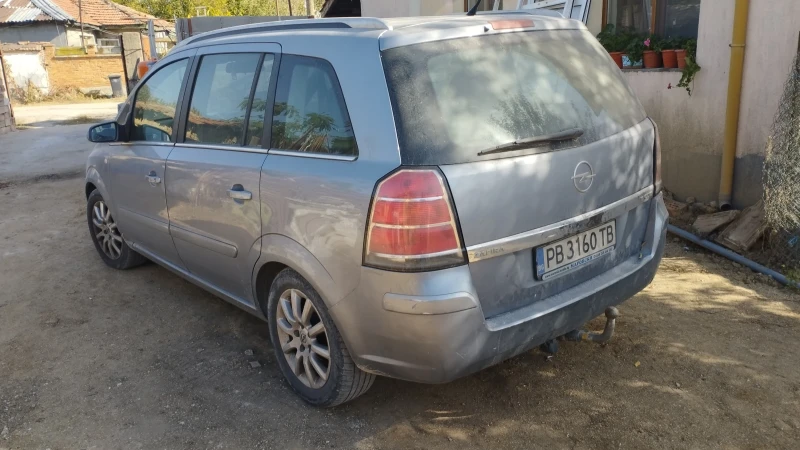 Opel Zafira, снимка 4 - Автомобили и джипове - 49208381