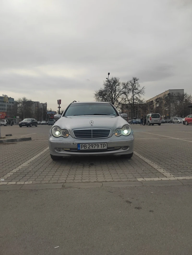 Mercedes-Benz C 240, снимка 1 - Автомобили и джипове - 49461421