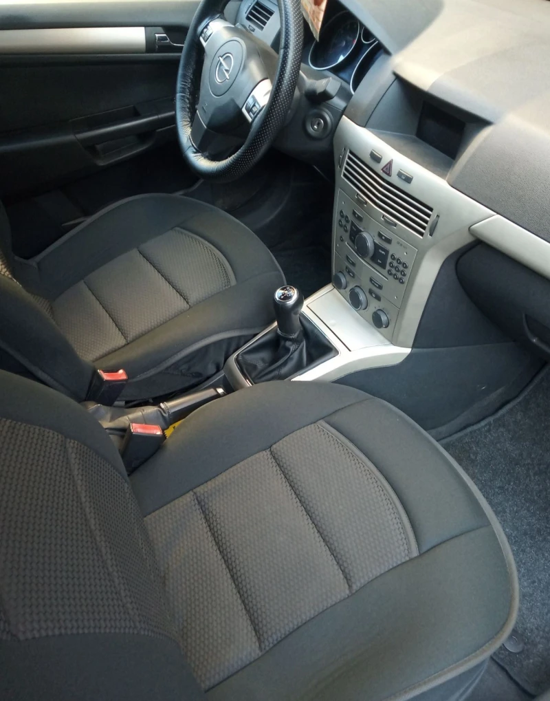 Opel Astra, снимка 8 - Автомобили и джипове - 52229228