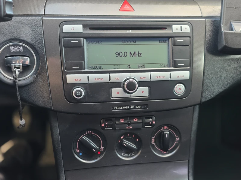 VW Passat 1.9 TDI 105 коня, снимка 11 - Автомобили и джипове - 52904800