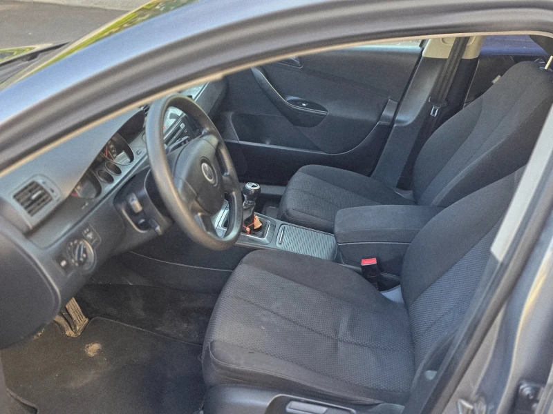 VW Passat 1.9 TDI 105 коня, снимка 12 - Автомобили и джипове - 52904800