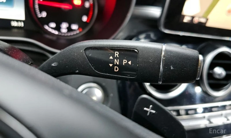 Mercedes-Benz C 220, снимка 9 - Автомобили и джипове - 53052406