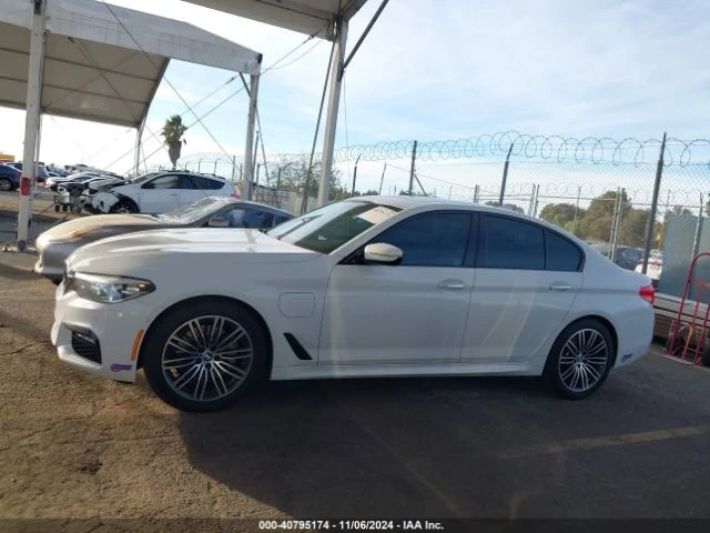 BMW 530E IPERFORMANCE M Sport, снимка 15 - Автомобили и джипове - 48526548