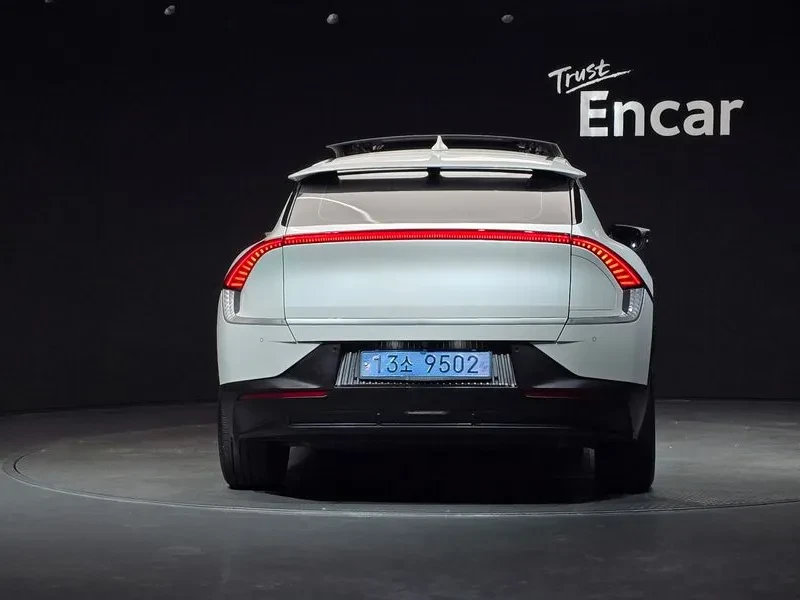 Kia EV6 Long Range Air - САМО 30% АВАНС, снимка 4 - Автомобили и джипове - 56288231