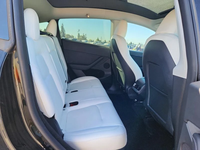 Tesla Model Y AWD Long Range / Carfax / ���������� | Mobile.bg � ����������� 10