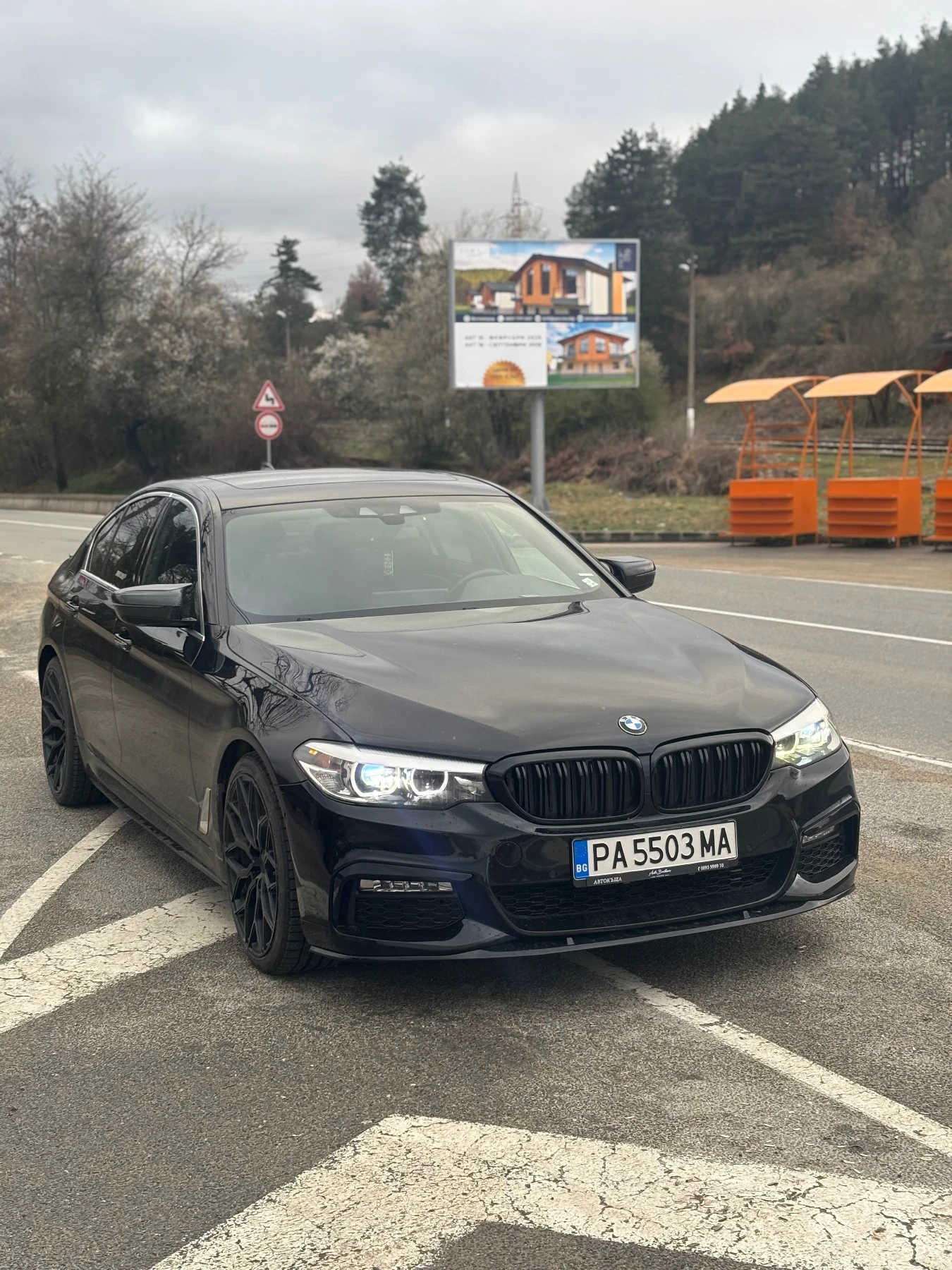 BMW 530 252HP* ОБСЛУЖЕН* X-DRIVE* X-DELETE* 55000KM* , снимка 1