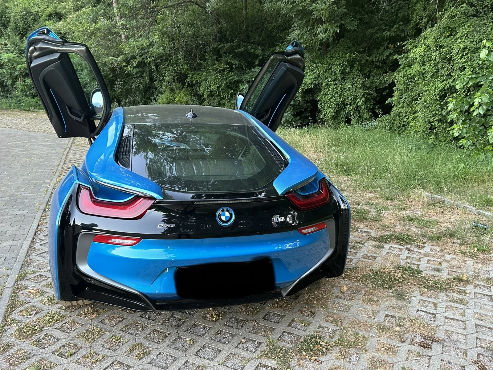 BMW i8 . - изображение 5