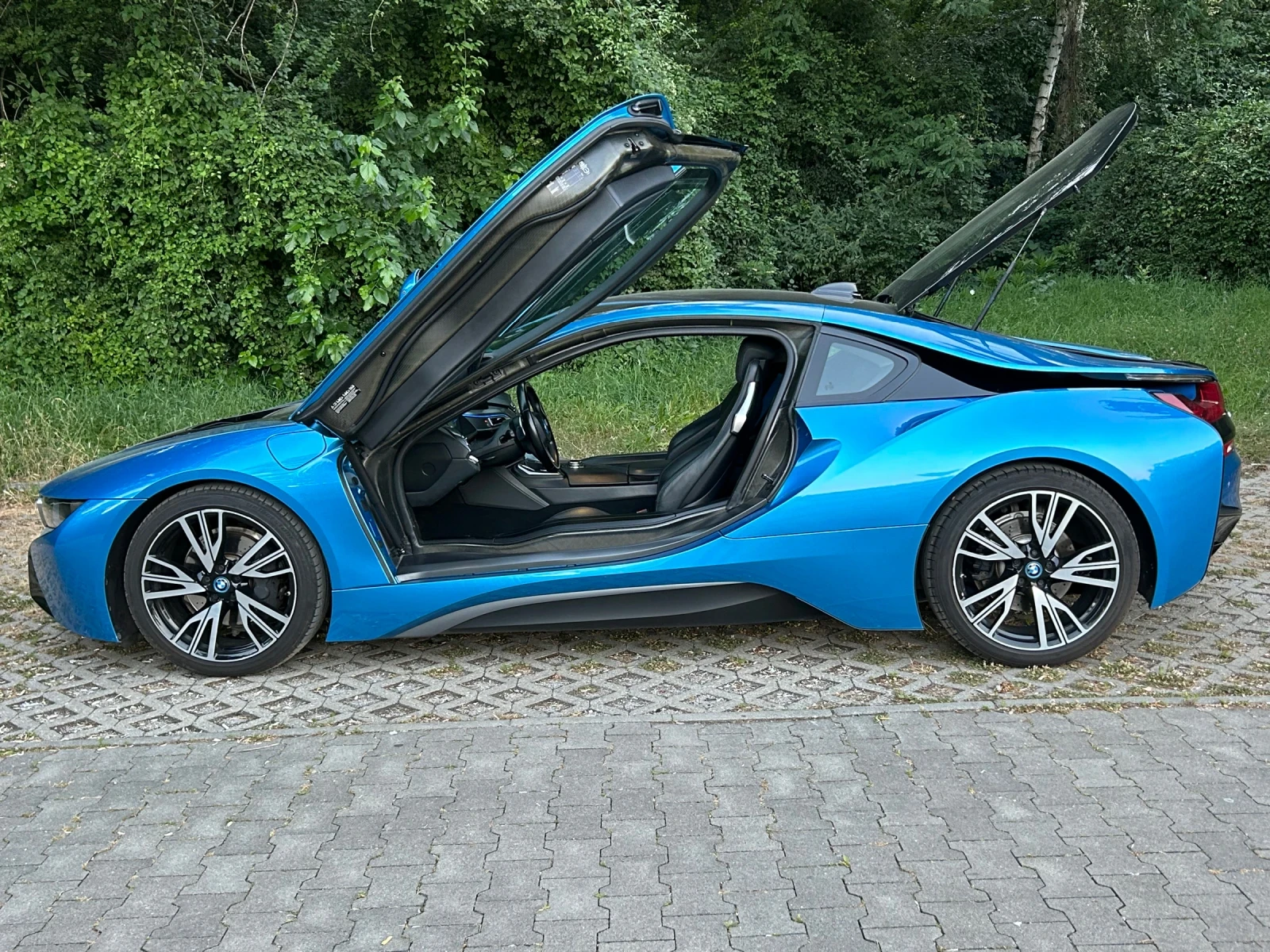 BMW i8 . - изображение 6