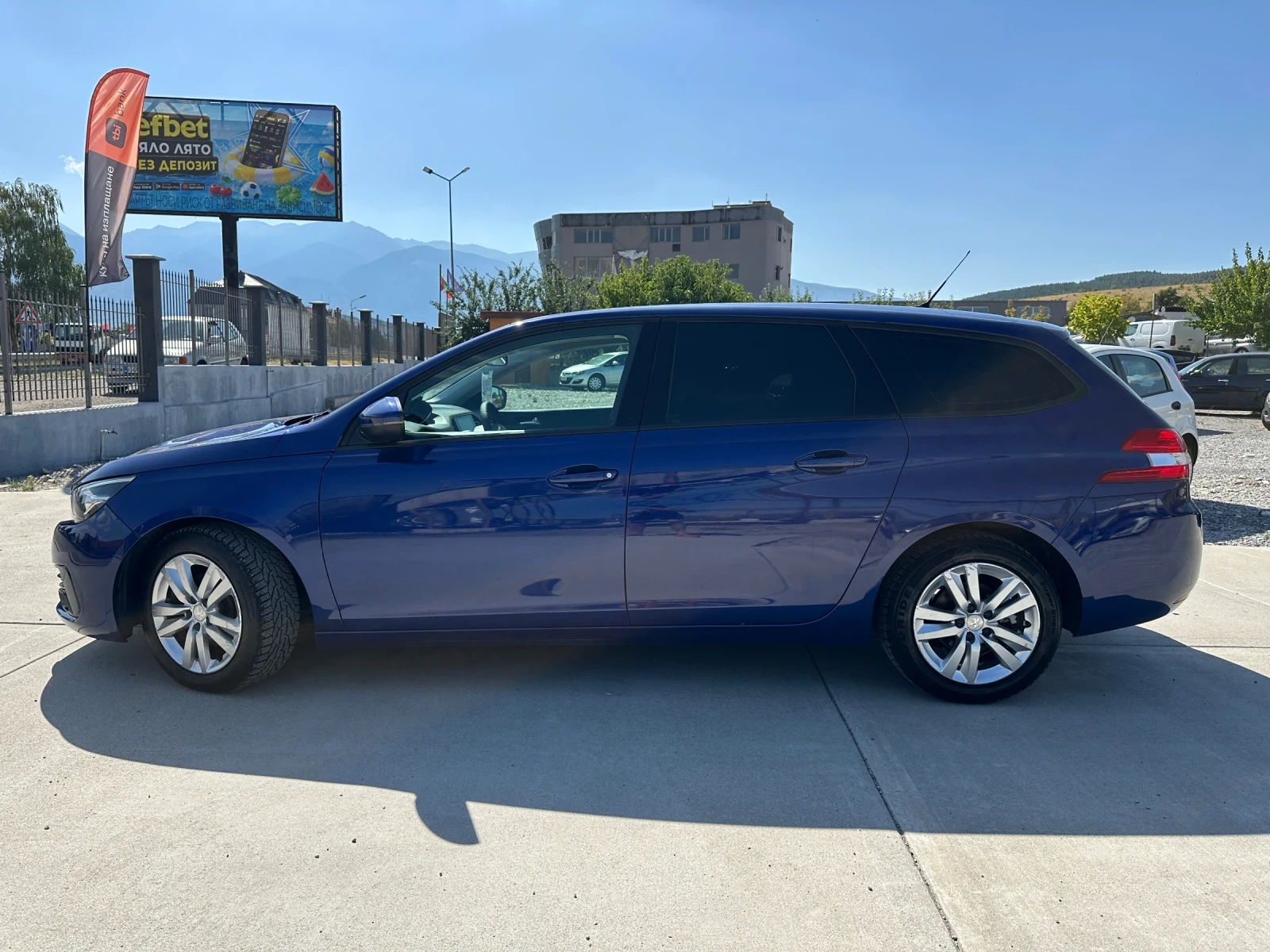 Peugeot 308 1.6HDI Euro 6B, снимка 3 - Автомобили и джипове - 49529535