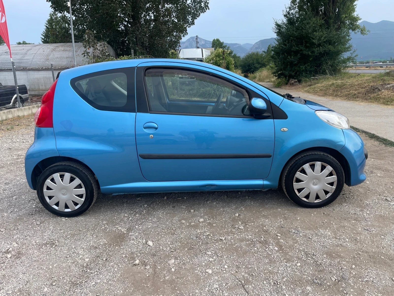 Peugeot 107 1.0i-68-ITALIA - изображение 4