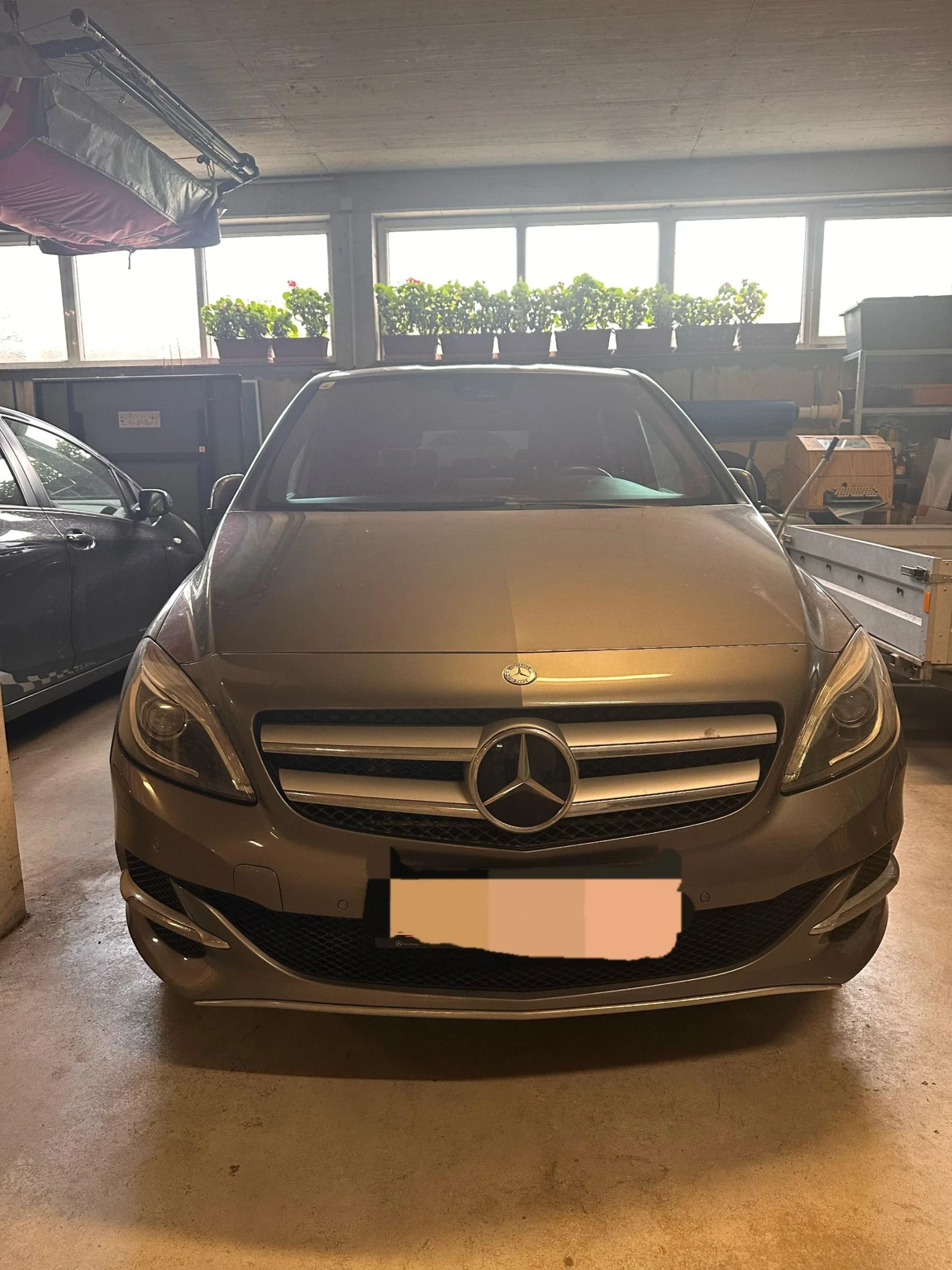 Mercedes-Benz B 250 E - изображение 2