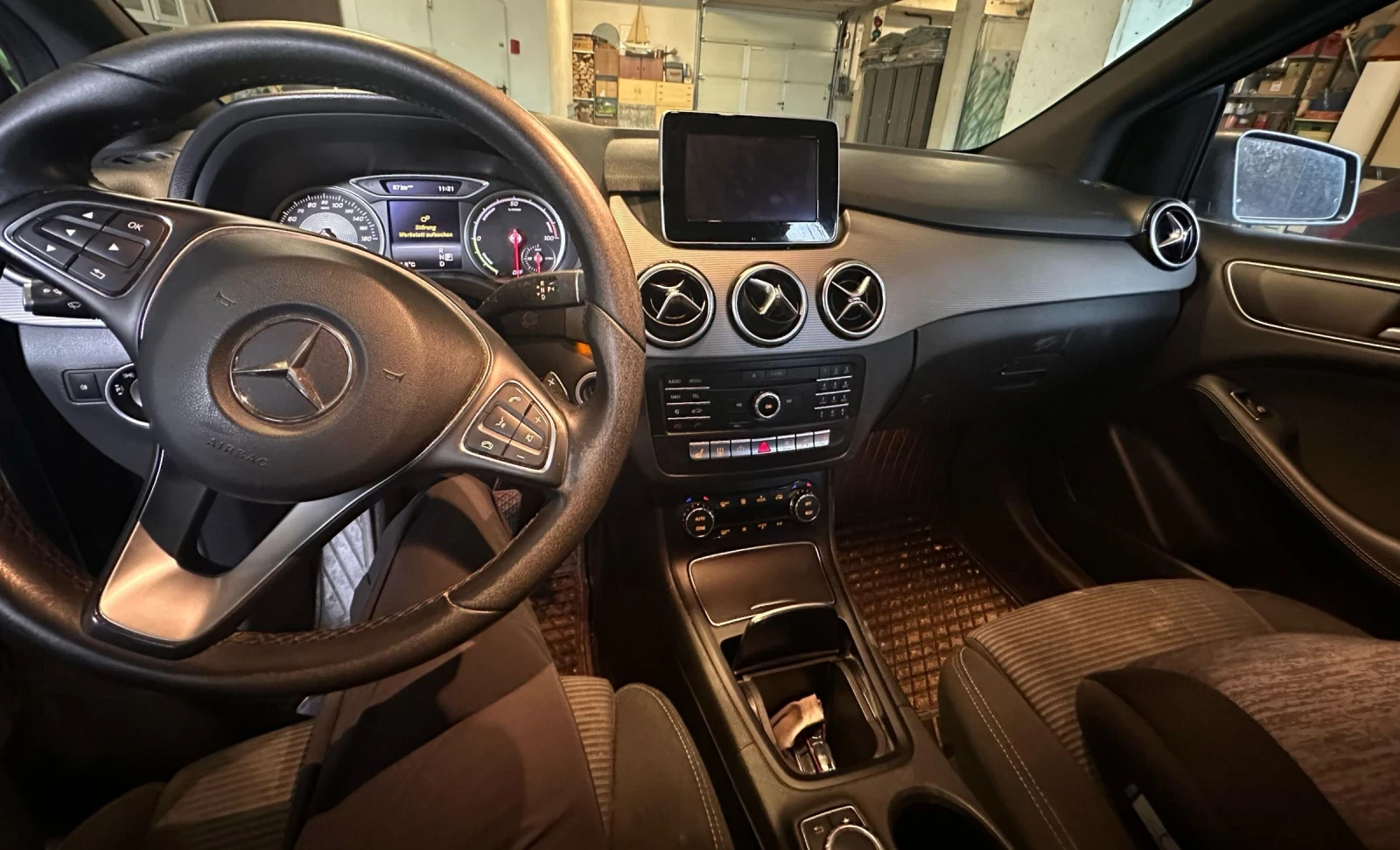 Mercedes-Benz B 250 E - изображение 6