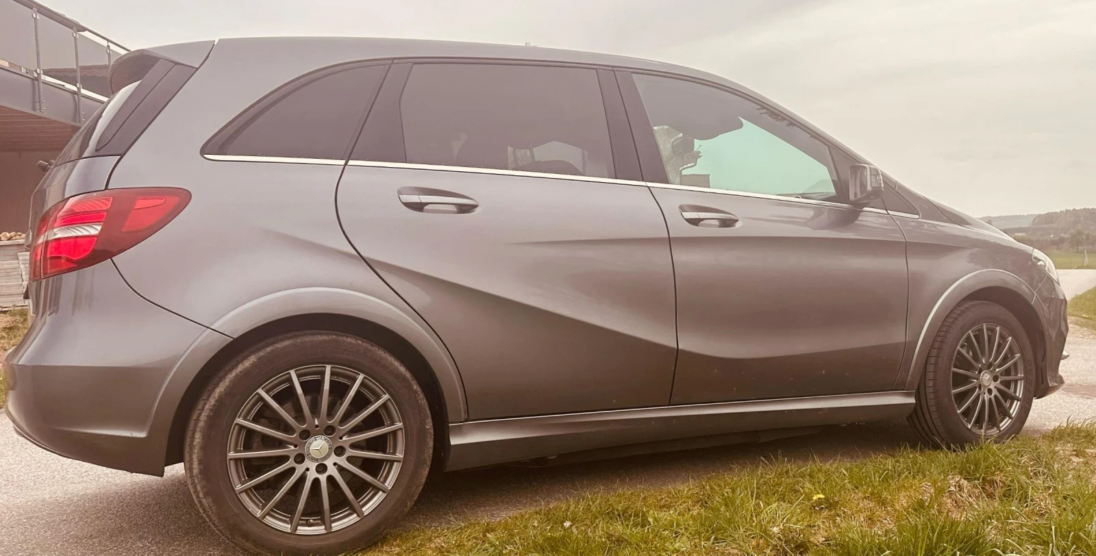 Mercedes-Benz B 250 E - изображение 5