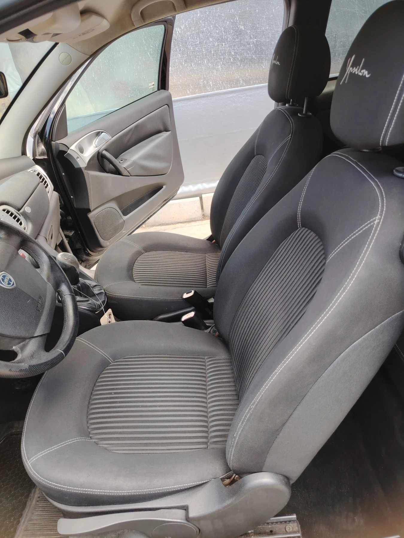 Lancia Ypsilon  - изображение 4