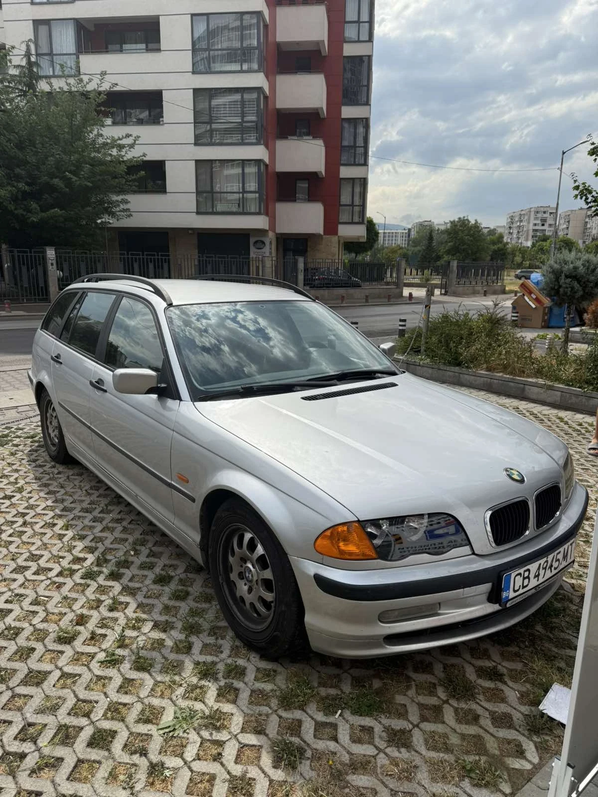 BMW 320  - изображение 6