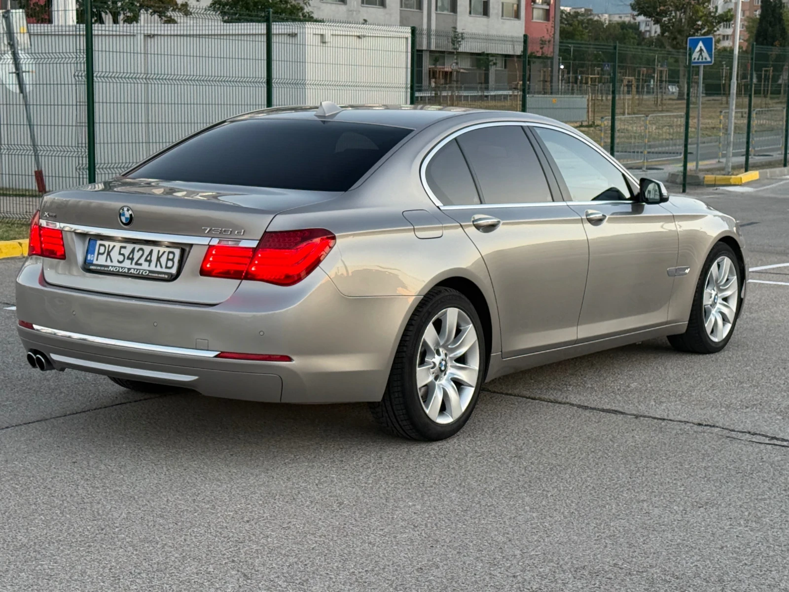 BMW 730 730d 258k.c. 4x4 FACE LIFT DIGITAL - изображение 8