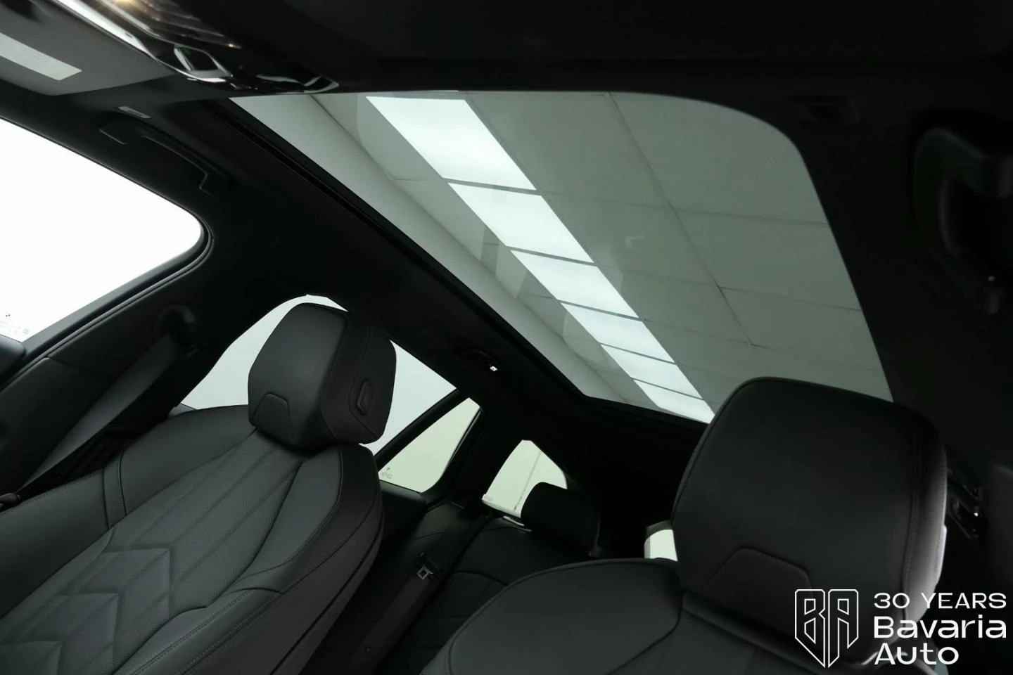 BMW 520 i Touring M Sport Paket Steptronic - изображение 9