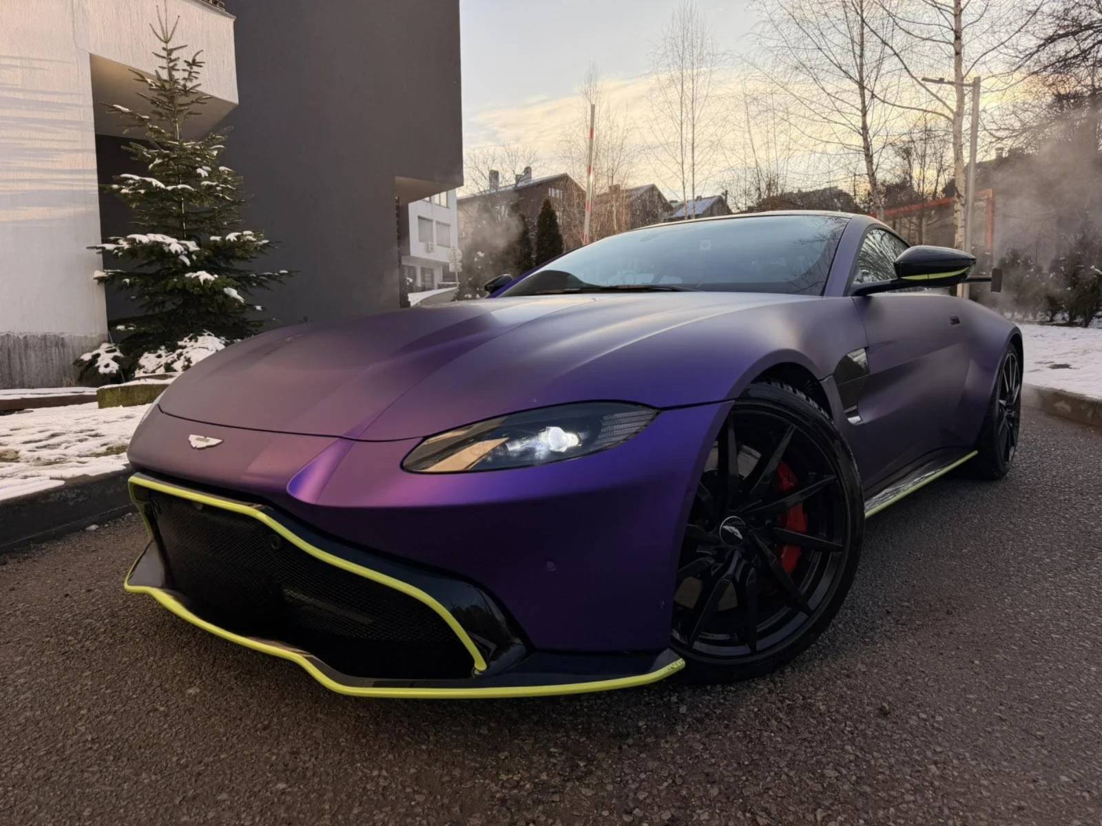 Aston Martin V8 Vantage F1 EDITION  - изображение 3