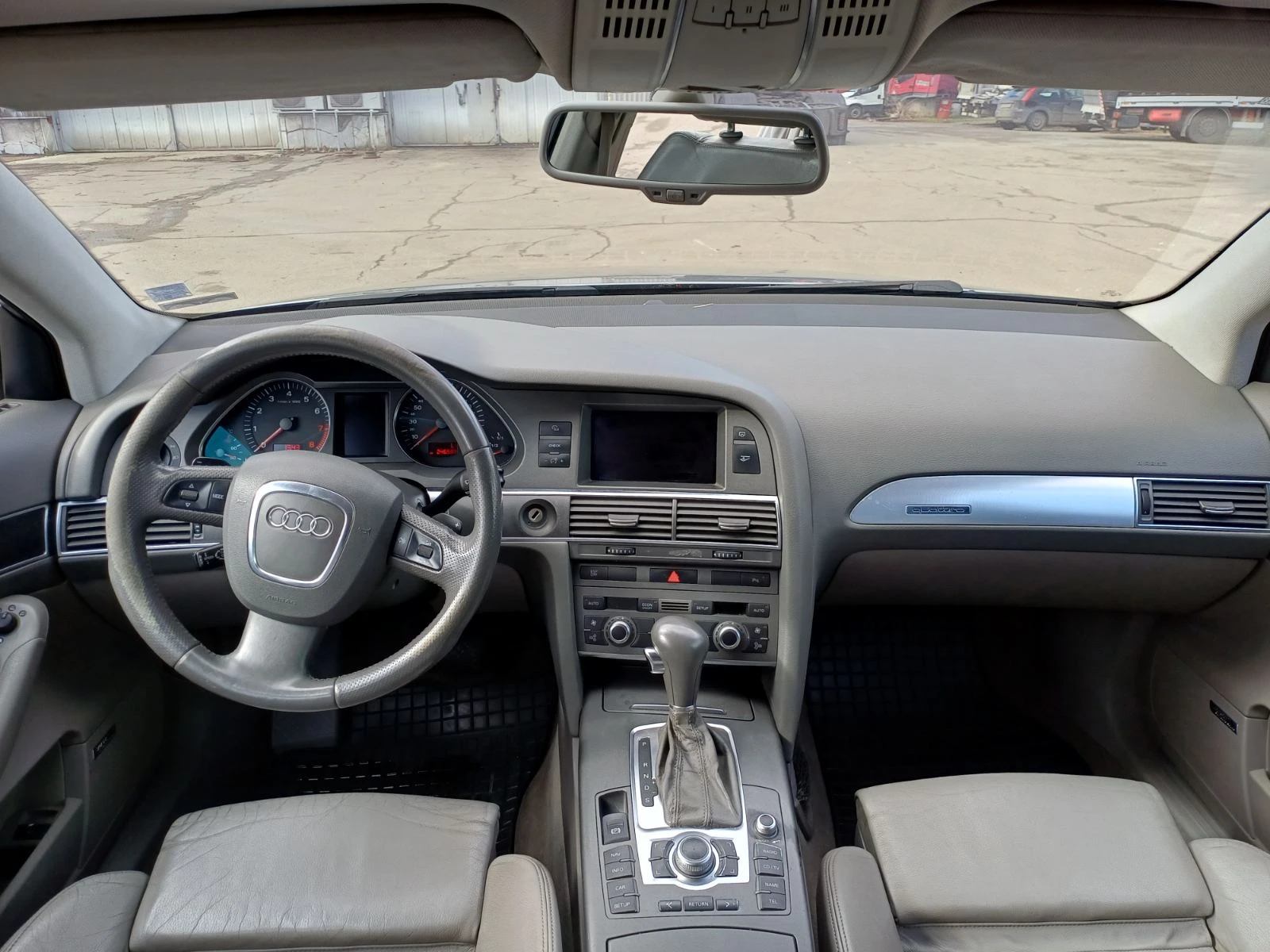 Audi A6 4.2i Quattro Avant S-Line, снимка 9 - Автомобили и джипове - 53723084