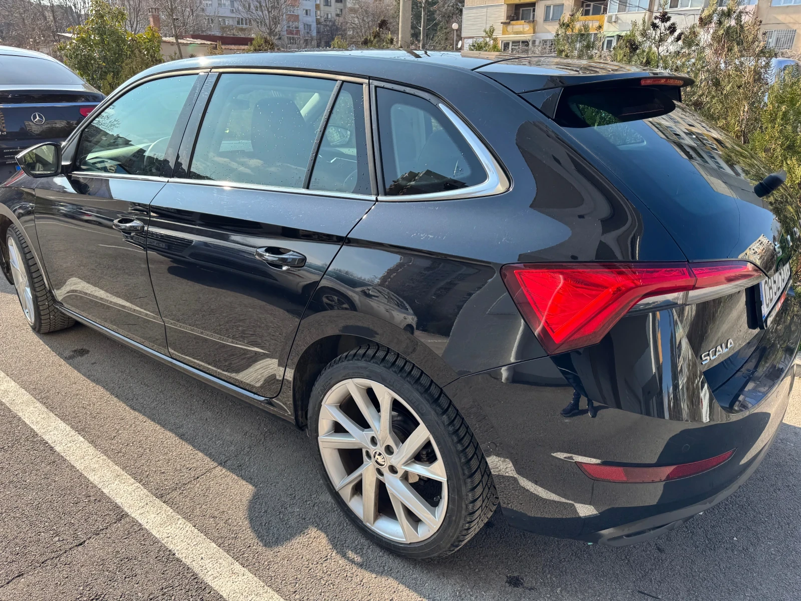 Skoda Scala 1, 5 бензин, снимка 6 - Автомобили и джипове - 53746621