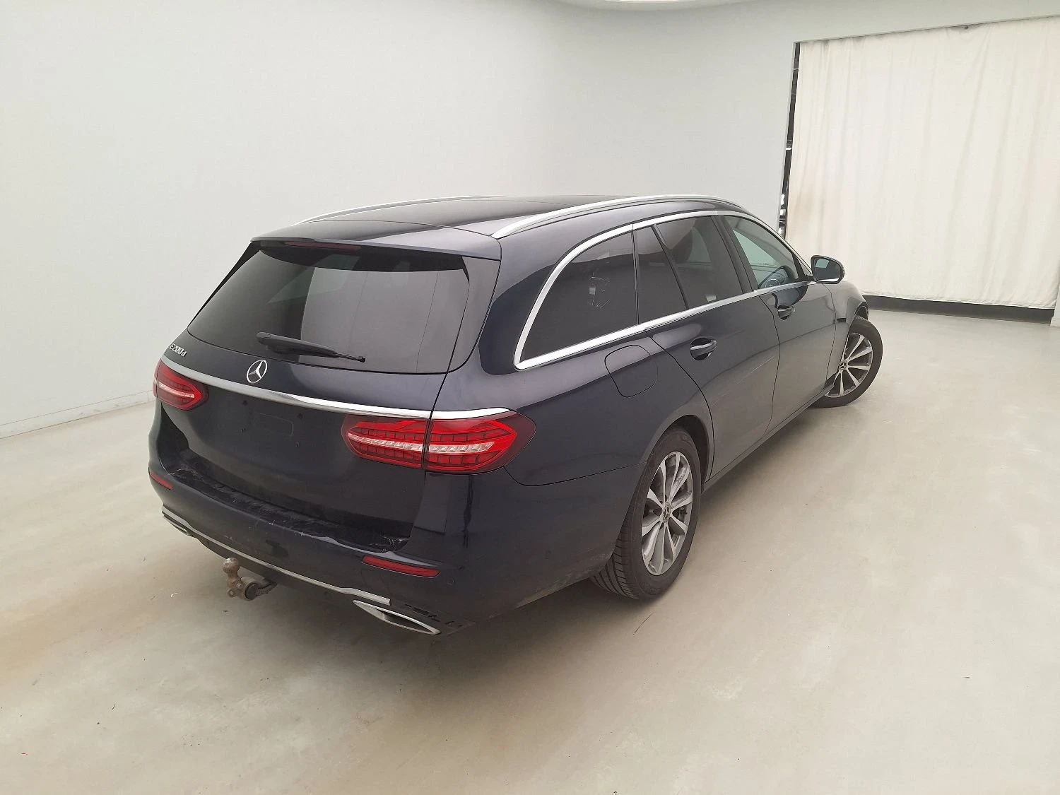 Mercedes-Benz E 200 2.0d Реални КМ, снимка 5 - Автомобили и джипове - 53773626