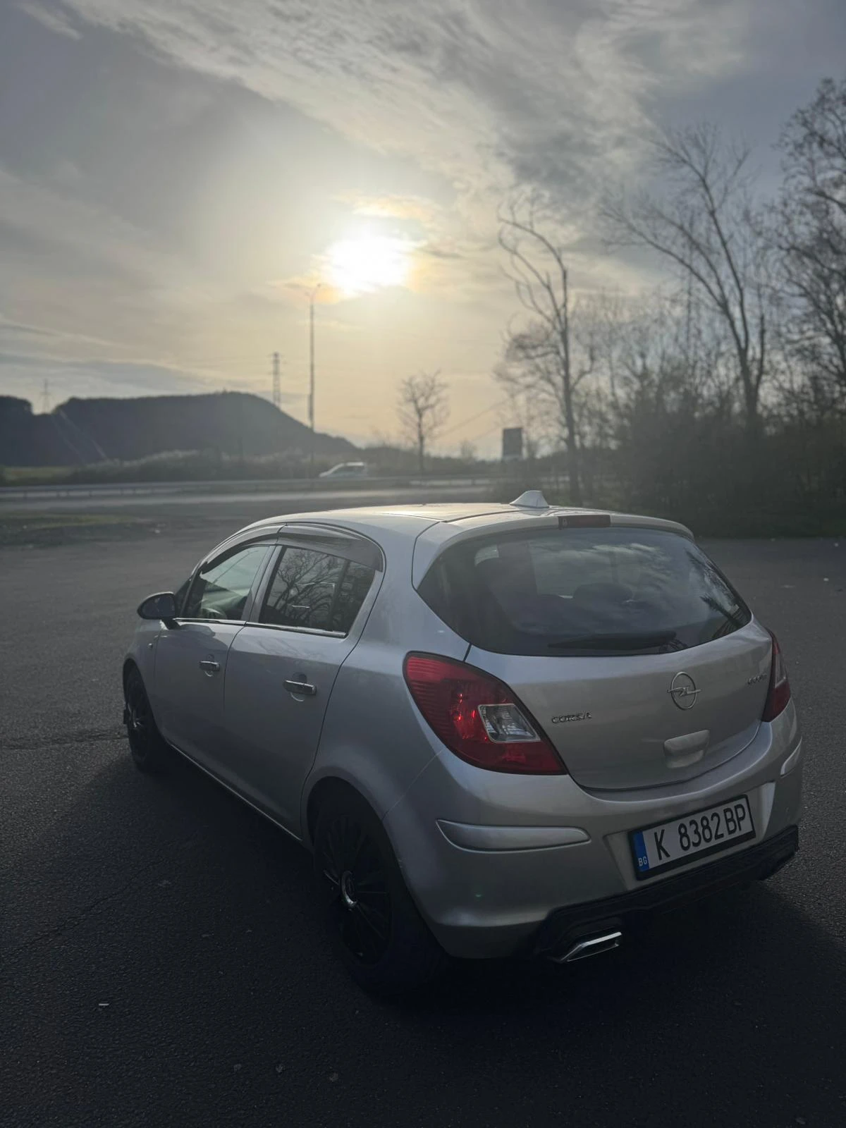 Opel Corsa, снимка 4 - Автомобили и джипове - 54032697