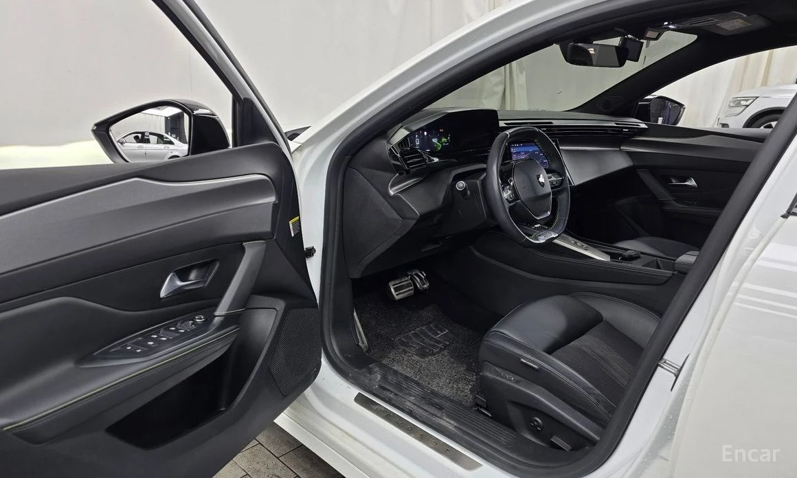 Peugeot 308 GT LINE* DIGITAL* КАМЕРА* ПАНОРАМА* , снимка 11 - Автомобили и джипове - 54042986