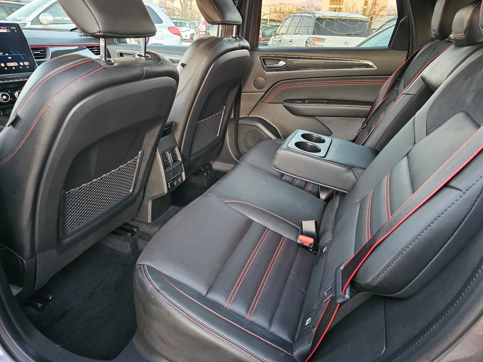 Renault Arkana 1.6i-Hybrid, RS-Line, снимка 10 - Автомобили и джипове - 54141477