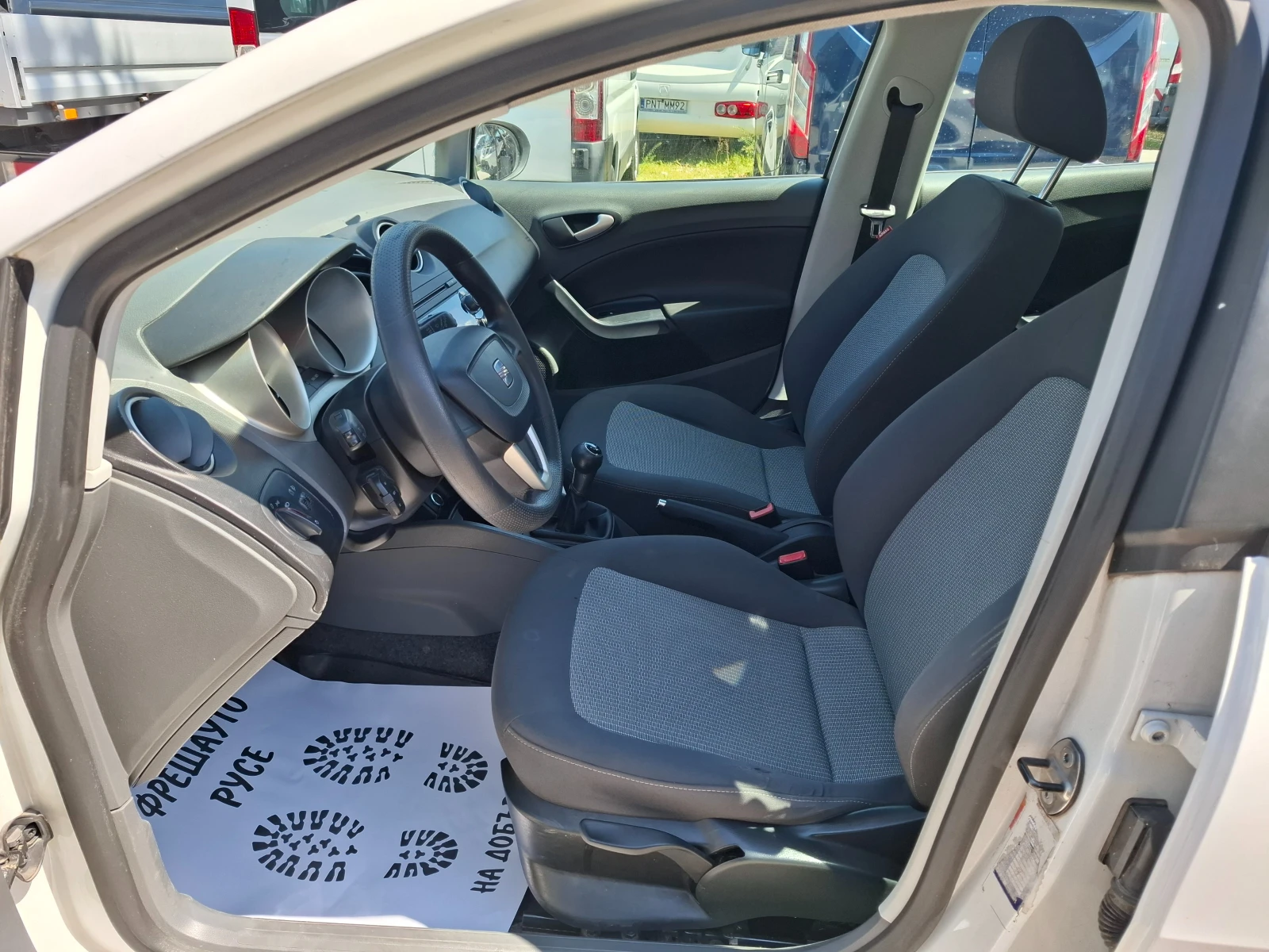 Seat Ibiza 1.2i 105кс., снимка 6 - Автомобили и джипове - 54377449