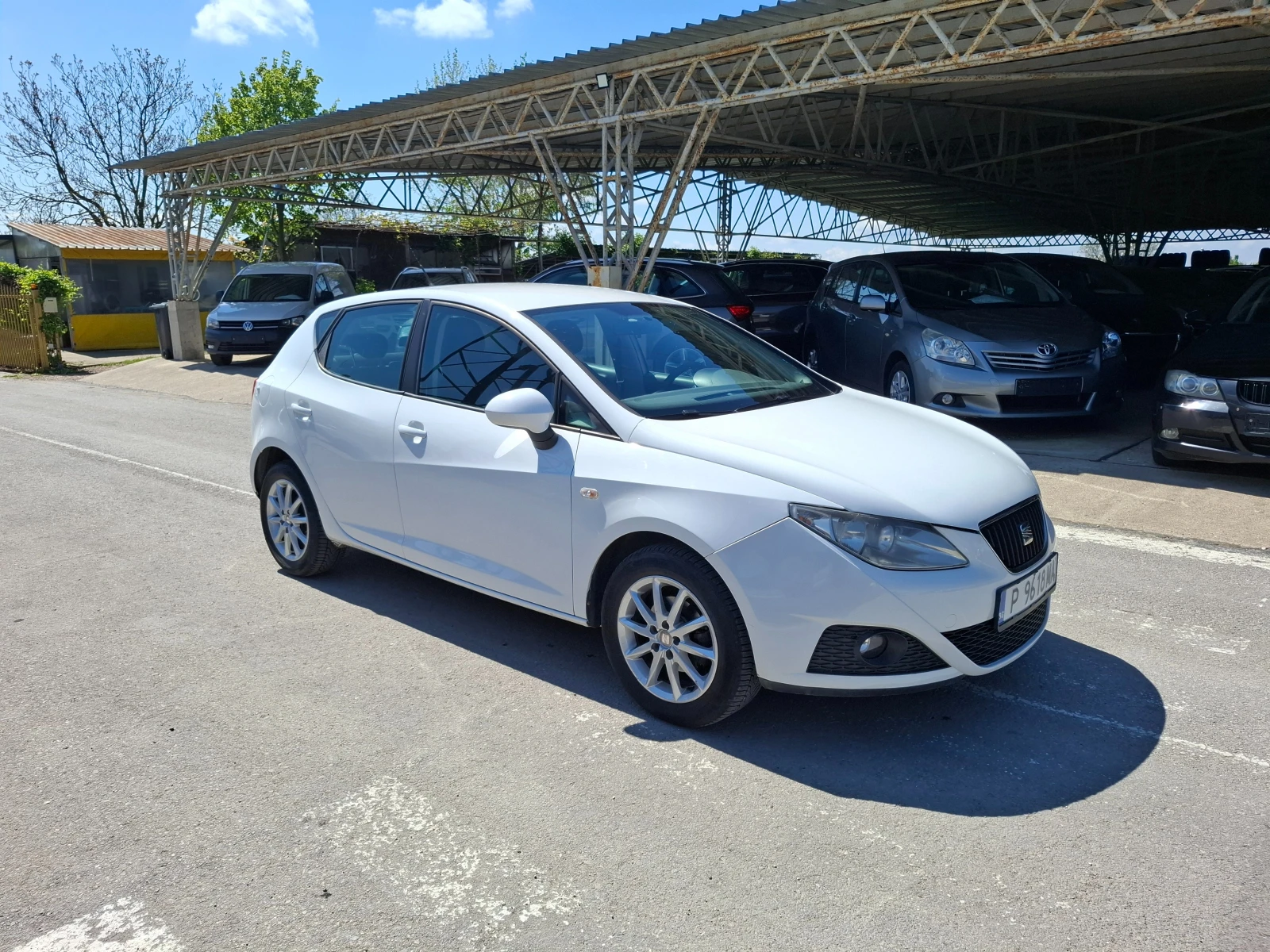 Seat Ibiza 1.2i 105кс., снимка 2 - Автомобили и джипове - 54377449