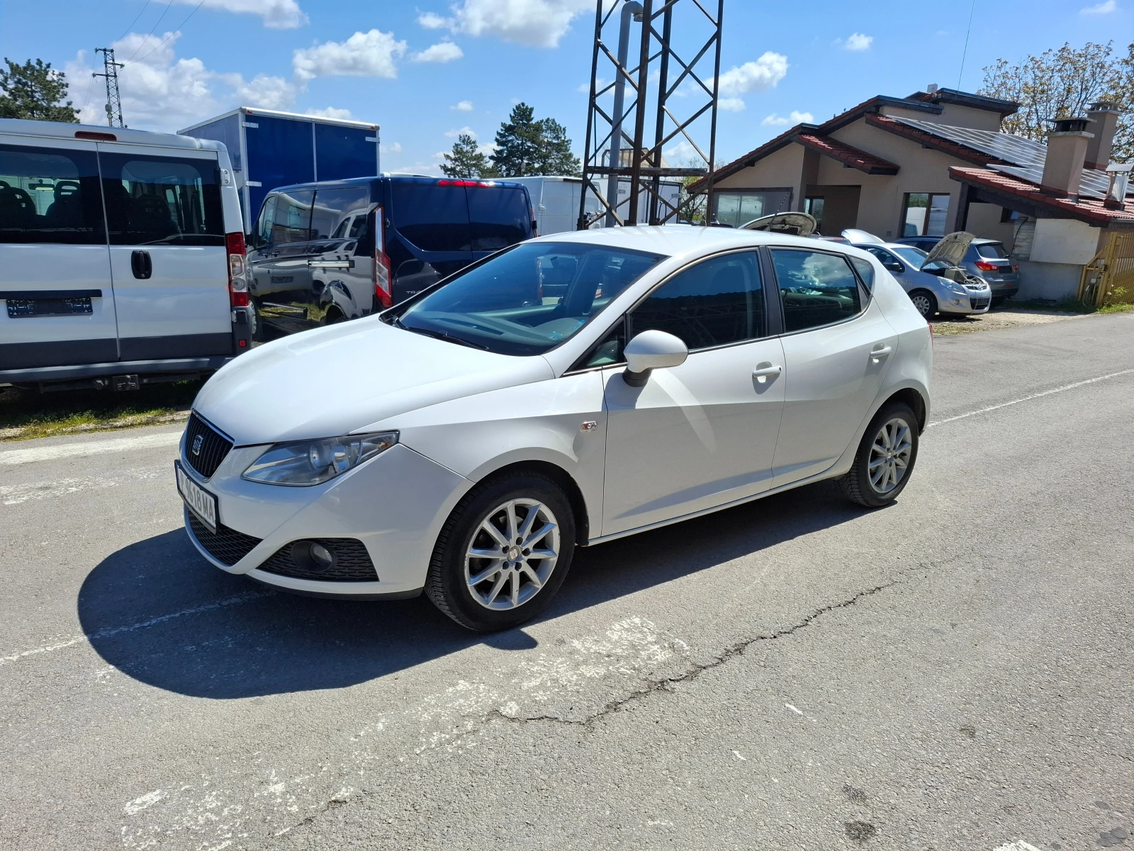 Seat Ibiza 1.2i 105кс., снимка 3 - Автомобили и джипове - 54377449