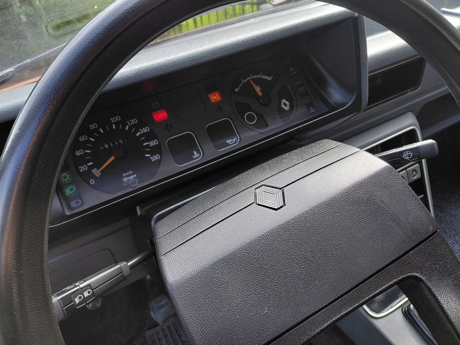 Renault 9 1.4, снимка 10 - Автомобили и джипове - 54804011