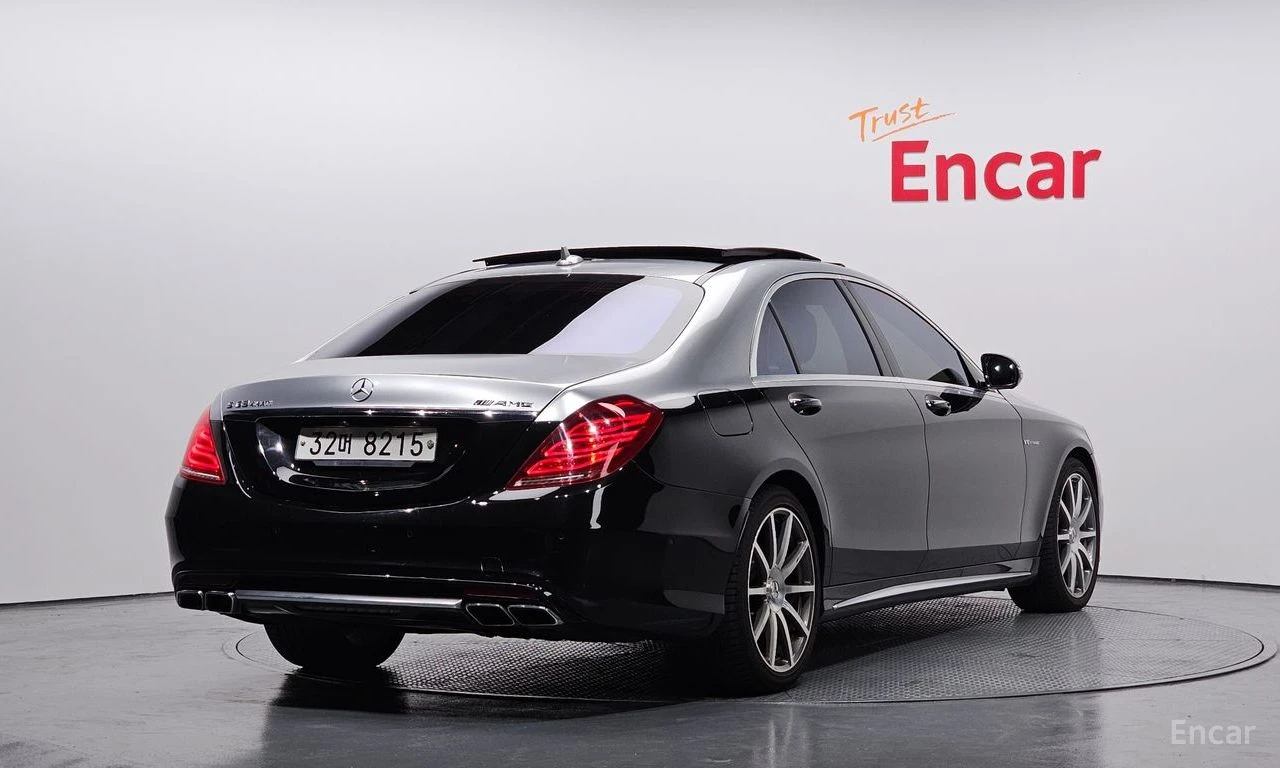 Mercedes-Benz S 63 AMG 4MATIC* DISTRONIC* 3D BURMESTER* 360* TWO TONE* , снимка 3 - Автомобили и джипове - 54971997