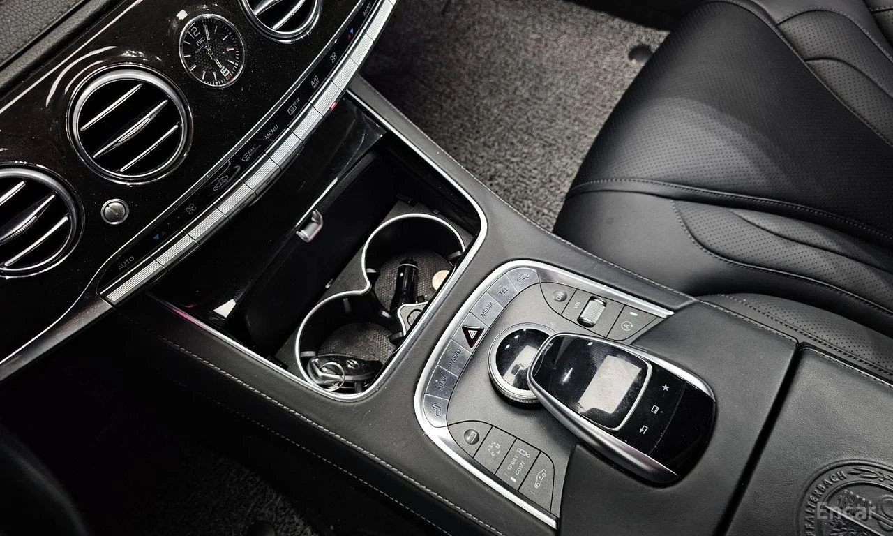 Mercedes-Benz S 63 AMG 4MATIC* DISTRONIC* 3D BURMESTER* 360* TWO TONE* , снимка 12 - Автомобили и джипове - 54971997