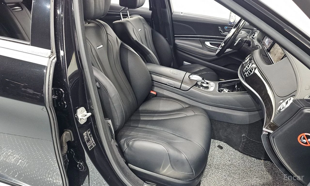 Mercedes-Benz S 63 AMG 4MATIC* DISTRONIC* 3D BURMESTER* 360* TWO TONE* , снимка 7 - Автомобили и джипове - 54971997