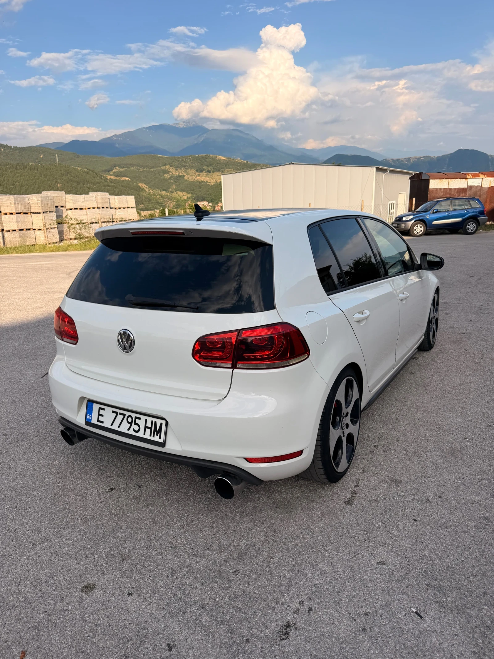VW Golf GTI , снимка 3 - Автомобили и джипове - 55014926