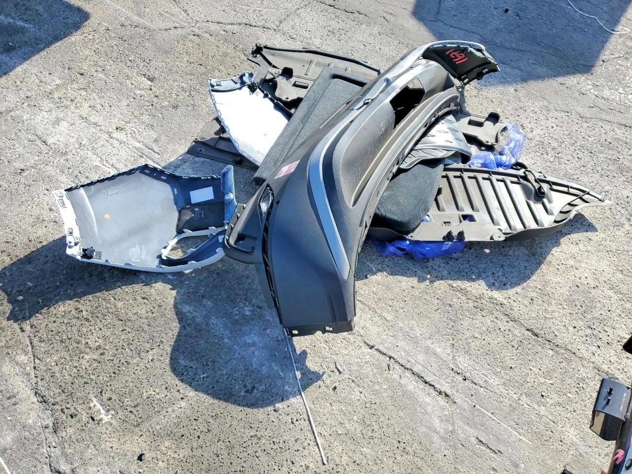 VW ID.4 PRO* S* PLUS* ПОДГРЕВ* КАМЕРА* KEYLESS* , снимка 11 - Автомобили и джипове - 56104215