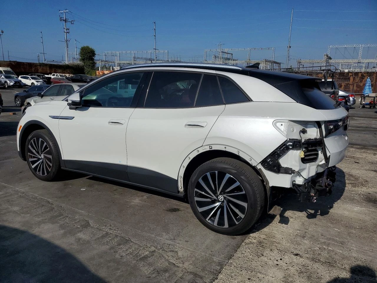 VW ID.4 PRO* S* PLUS* ПОДГРЕВ* КАМЕРА* KEYLESS* , снимка 4 - Автомобили и джипове - 56104215