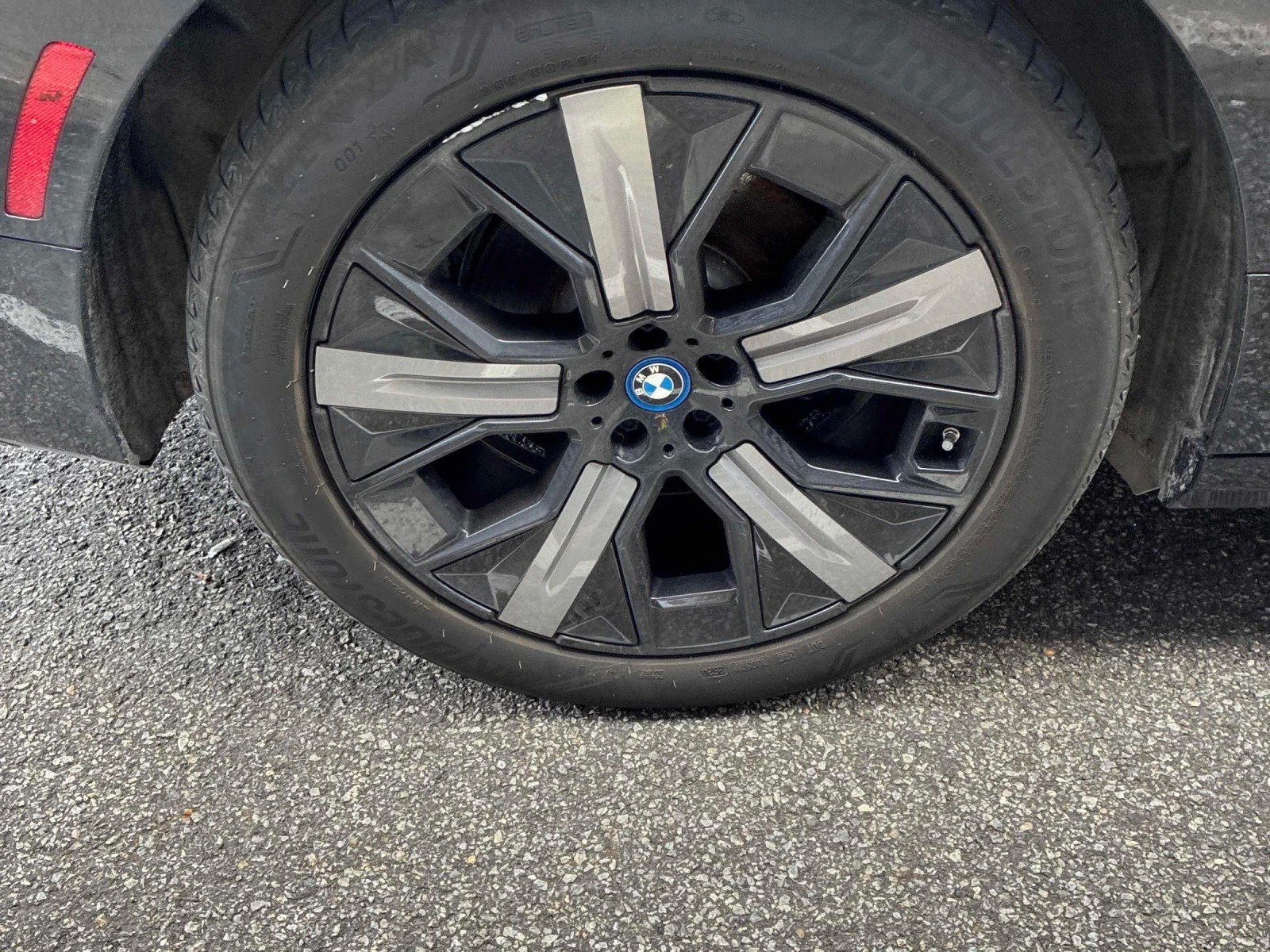 BMW iX M-pack* 360* Lazer* H&K* Sky Lounge* Soft close* О, снимка 5 - Автомобили и джипове - 56116946