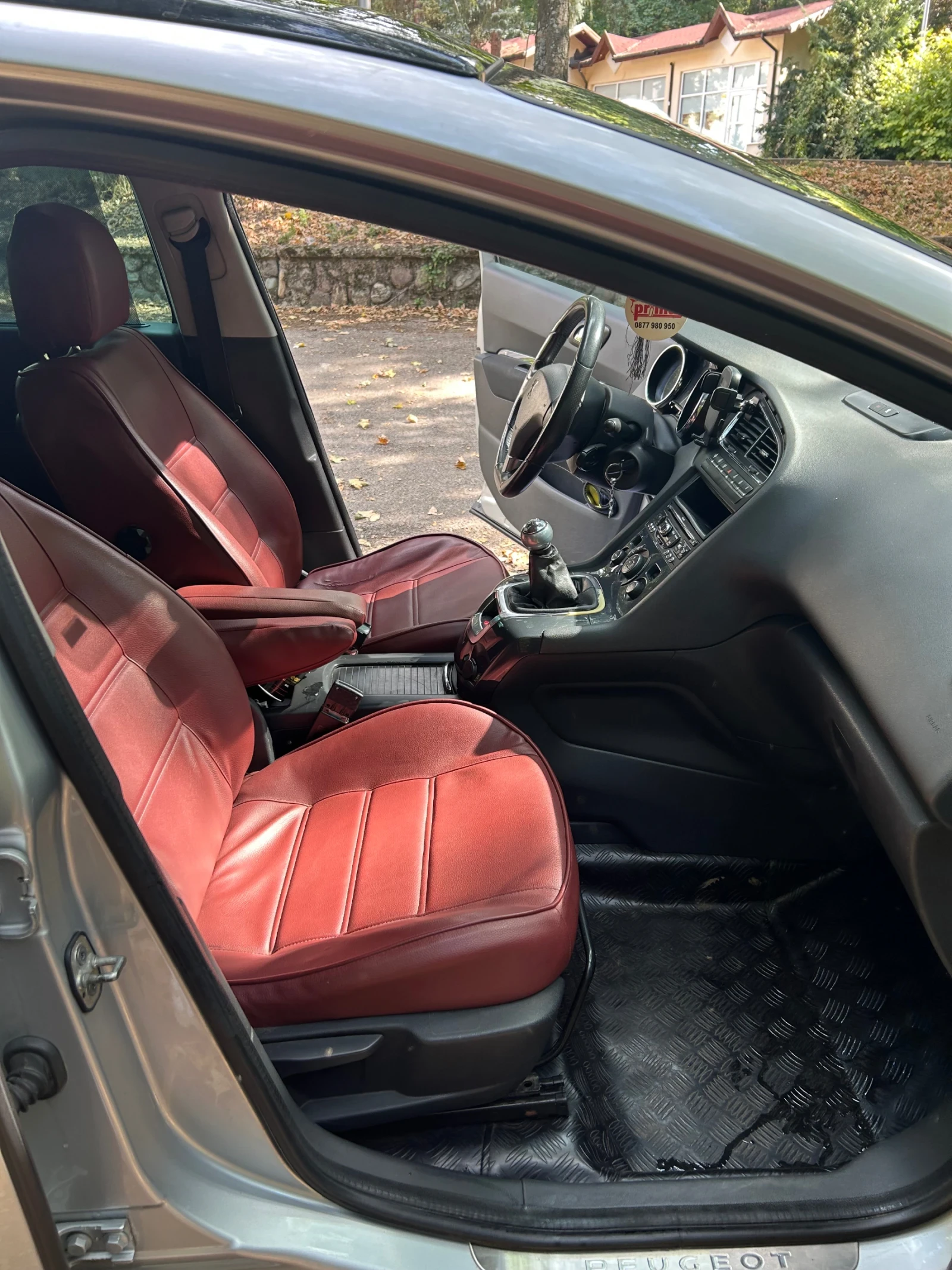 Peugeot 5008, снимка 10 - Автомобили и джипове - 56270489