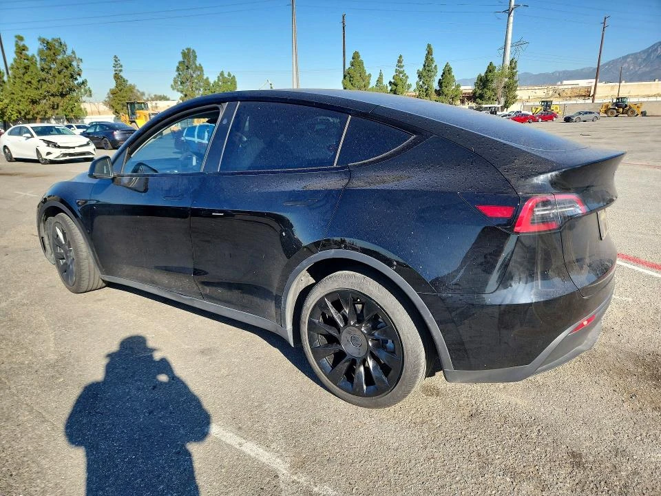 Tesla Model Y AWD Long Range / Carfax / ���������� | Mobile.bg � ����������� 2