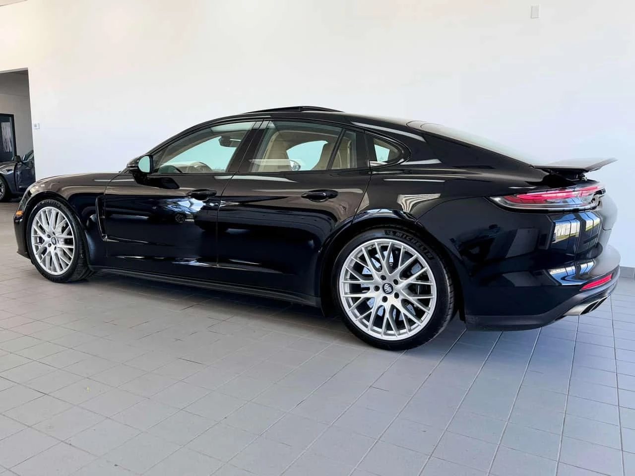 Porsche Panamera * Turbo S AWD * SOFT CLOSE * AMBIENT LIGHT *  | Mobile.bg � ����������� 2