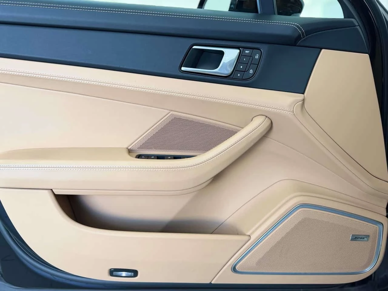Porsche Panamera * Turbo S AWD * SOFT CLOSE * AMBIENT LIGHT *  | Mobile.bg � ����������� 13