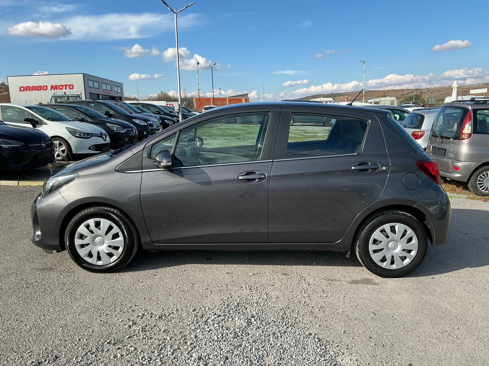 Toyota Yaris 1.4 D4D, снимка 4 - Автомобили и джипове - 56645060