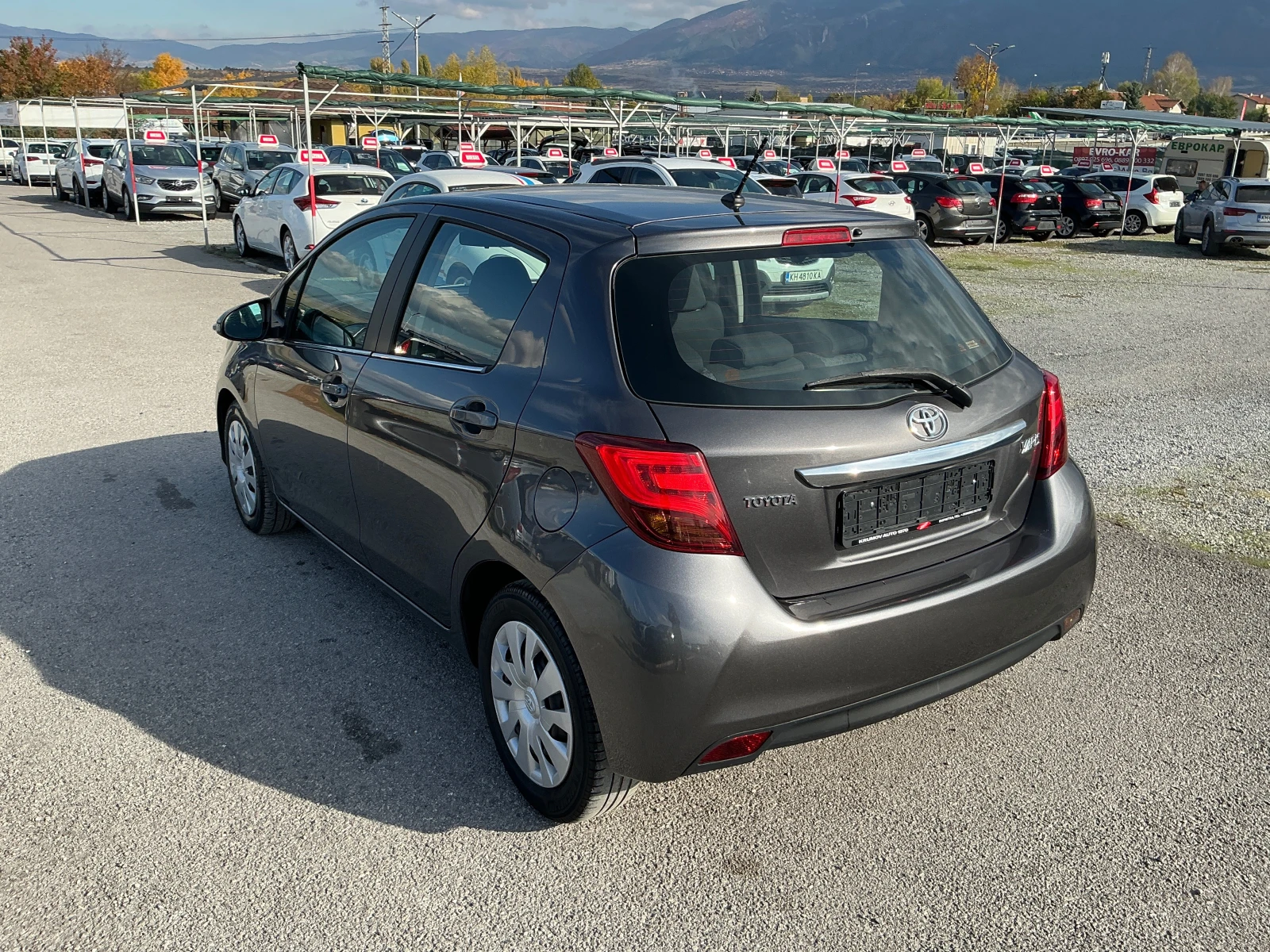 Toyota Yaris 1.4 D4D, снимка 6 - Автомобили и джипове - 56645060