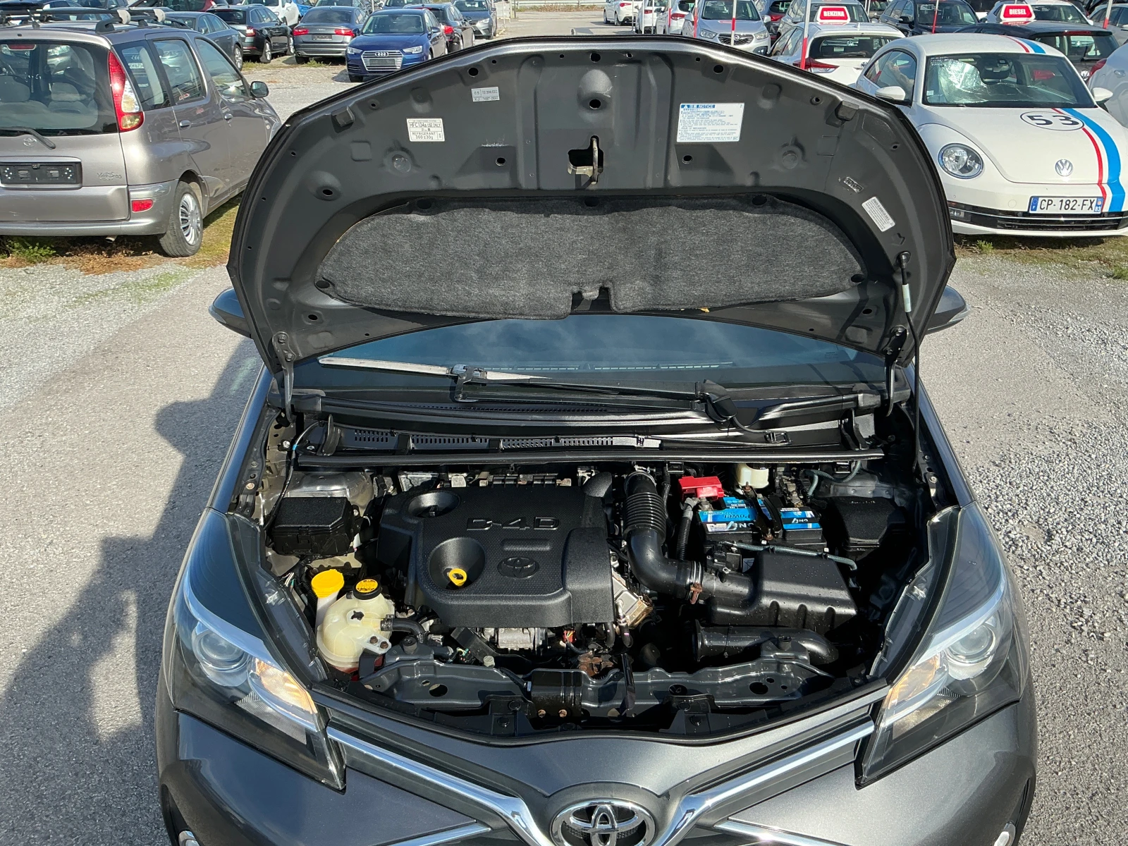 Toyota Yaris 1.4 D4D, снимка 9 - Автомобили и джипове - 56645060