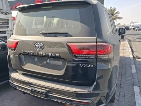 Toyota Land cruiser 300 VX-R 3.3L V6 Turbo-Diesel 303HP / FULL, снимка 5
